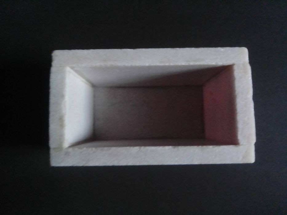 Caixa em pedra mármore rosa.12x12x7cm.