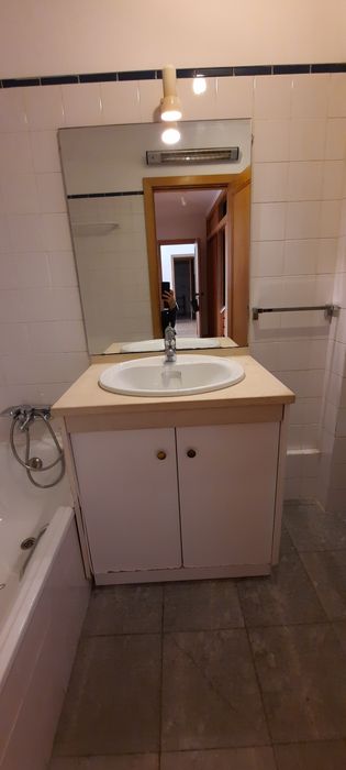 Washbasin + Stone Countertop (WC)64564317564289120