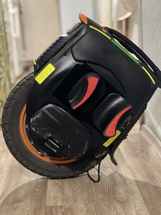 Моноколесо INMOTION V12 HT (High Torque) — Офіційне, Відмінний стан