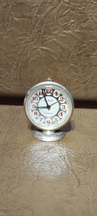 Настільний годинник  Слава