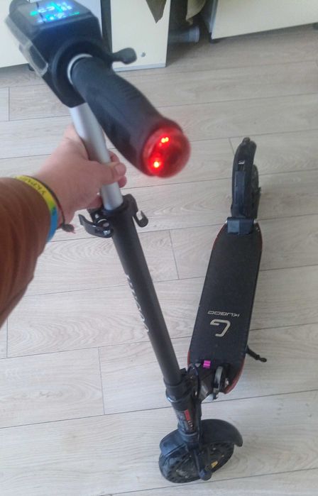 Продам электросамокат