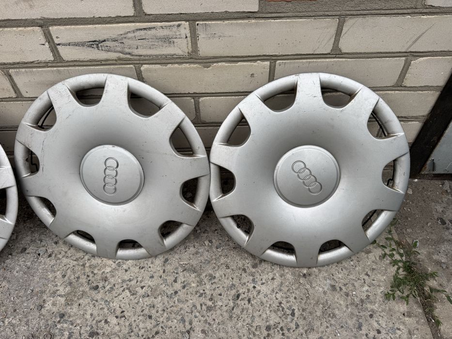 Продам оригінальні ковпаки R 15 від АУДІ