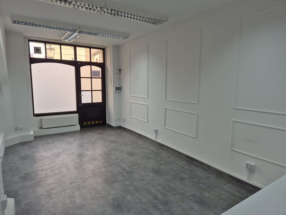 Wynajmę lokal usługowy w centrum Lubania