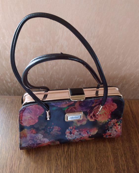 Сумочка дамская 30x18 см