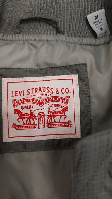 Куртка Levi's, розмір М