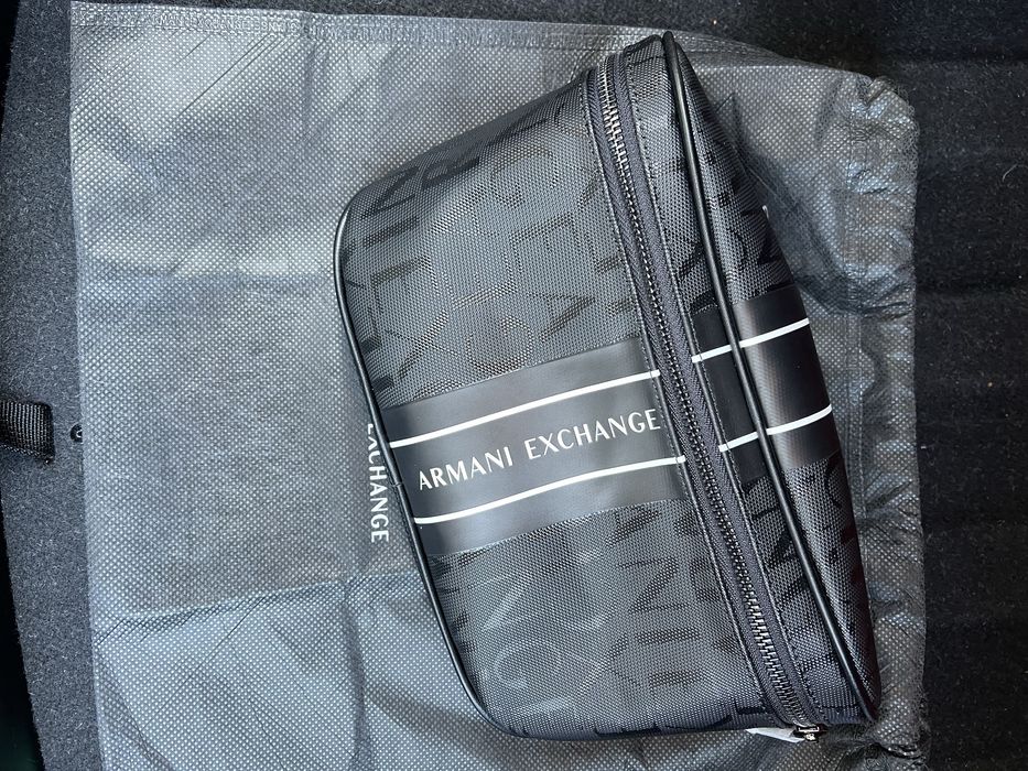 Бананка Оригінальна сумка Armani Exchange нова