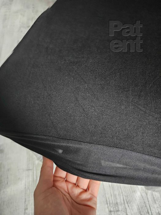 Czarne uniwersalne elastyczne pokrowce na krzesła 4 sztuki komplet