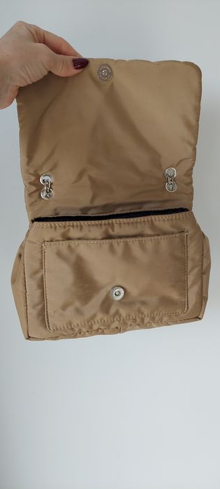 Torebka beżowa pikowana na łańcuchu LC Waikiki