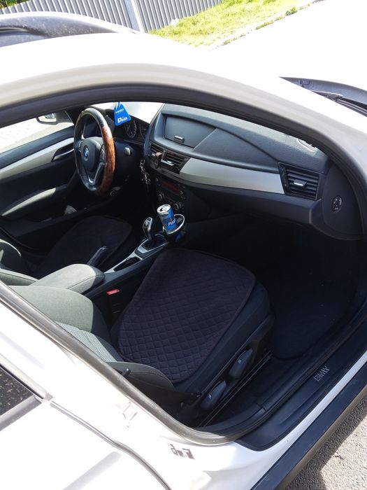 Sprzedam Zamienie  BMW X1 rok 2013