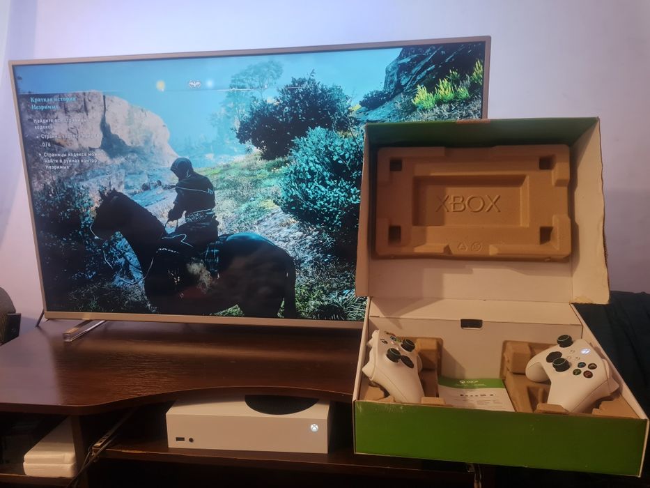 X box series s 500gb ... 2 джойстика