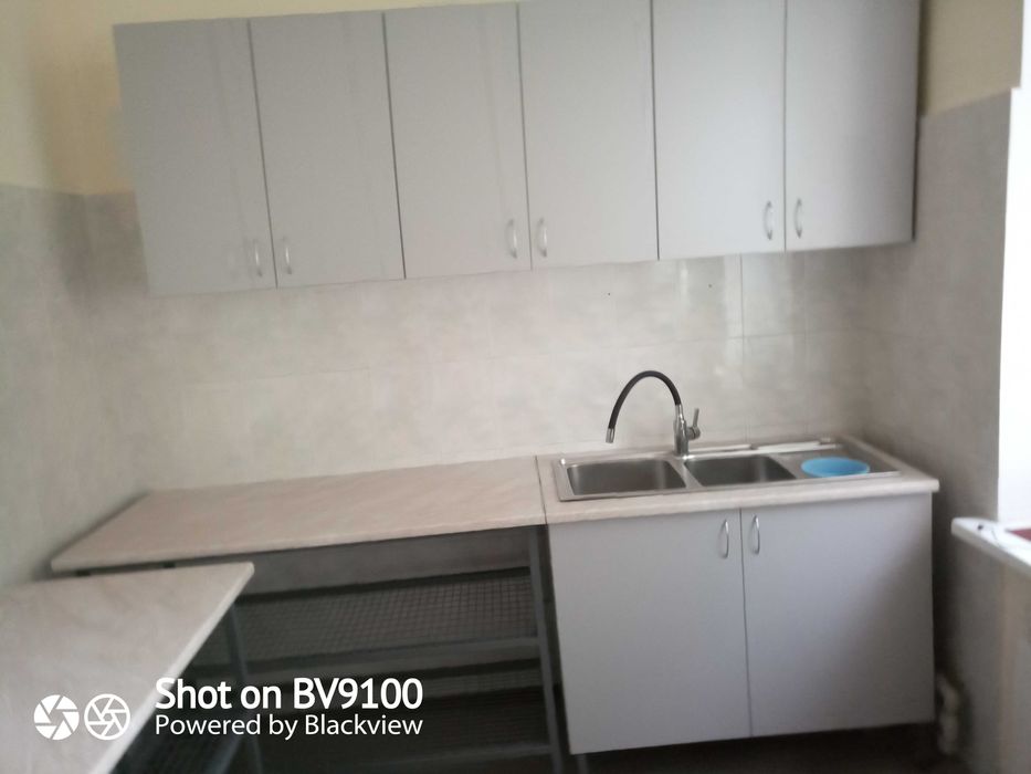 Стіл лабораторний