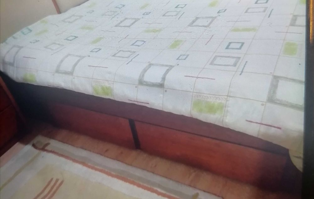 Cama de Casal ou individual em Cerejeira Maciça da (Lá Sénia)