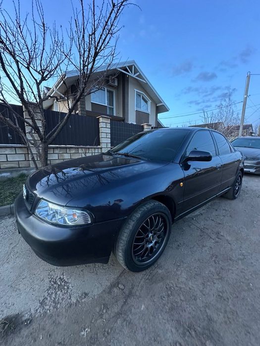 ПРОДАМ Audi А4 1998 года 1.9 TD