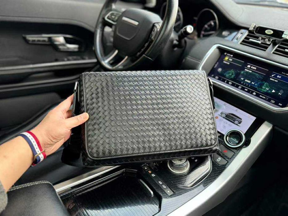 Bottega Veneta Męska torba torebka saszetka, skora 5-48-53-1.
