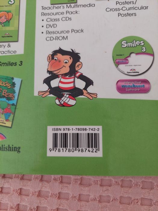 Livro manual de inglês Smiles3