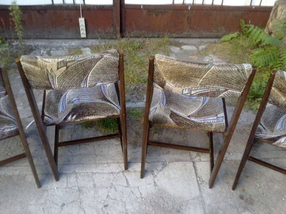 Krzesła komplet 4 szt do stołu z PRL