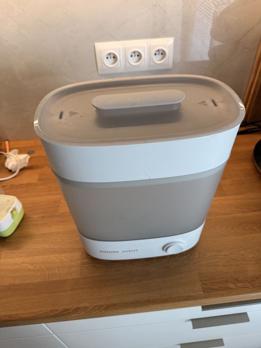 Elektryczny sterylizator parowy Philips Avent SCF291-00