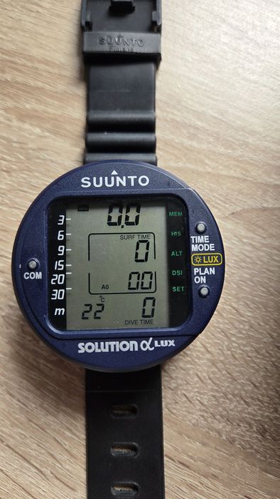 Komputer nurkowy SUUNTO i  automaty APEX
