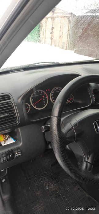 Продам  HONDA CR-V 2003г  газ-бензин     АВТО ВСЕ В РІДНІЙ ФАРБІ