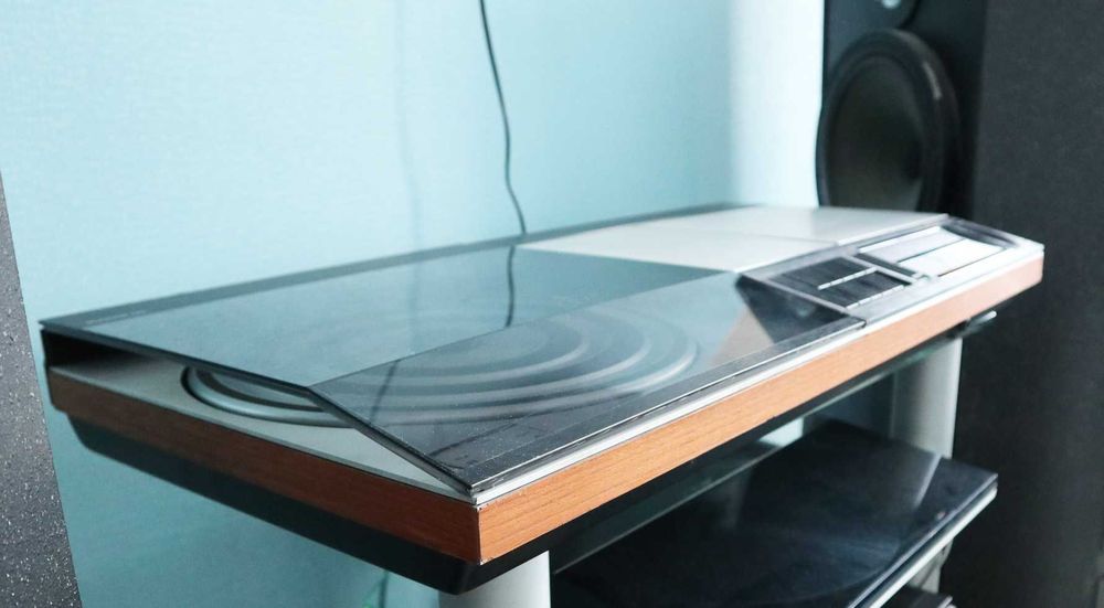 Центр Bang Olufsen beocenter 3300 beocenter2200 beocenter 7700 Дания