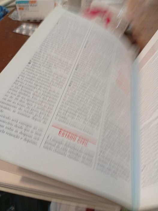 Livro com 500 formas de o ajudar judicialmente