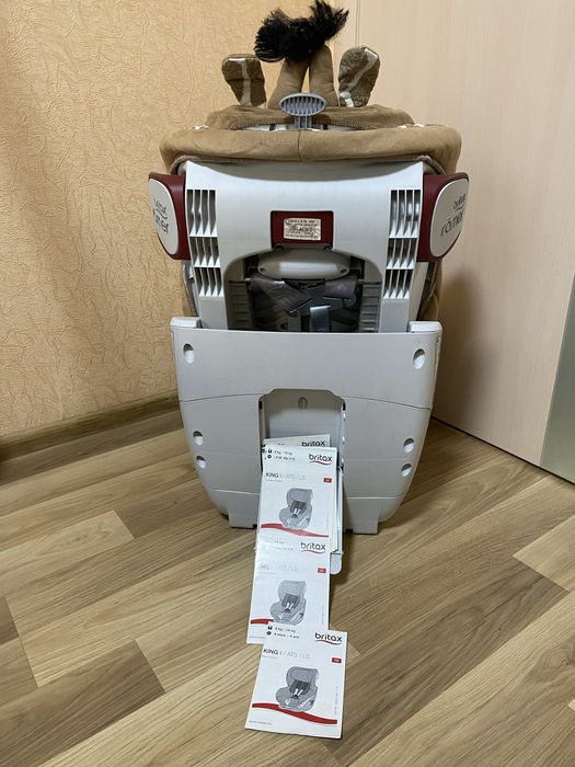 Автокресло Britax-Romer King ІІ LS Giraffe с 9 мес до 4 лет