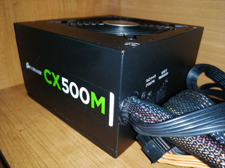 Fonte de Alimentação Corsair CX500M Semi-modular (500 watts)