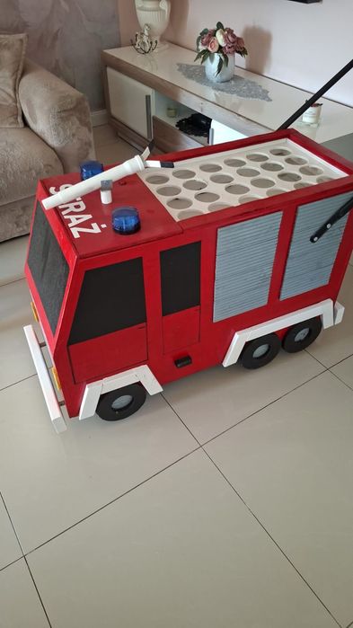 Fotobudka 360 Fotolustro Fotobudka tradycyjna  Ciężki dym  Miny dymne Wiatraki /  Wulany iskier Bańki z dymem Cyfry LED WÓDKOWÓZ  Straż
