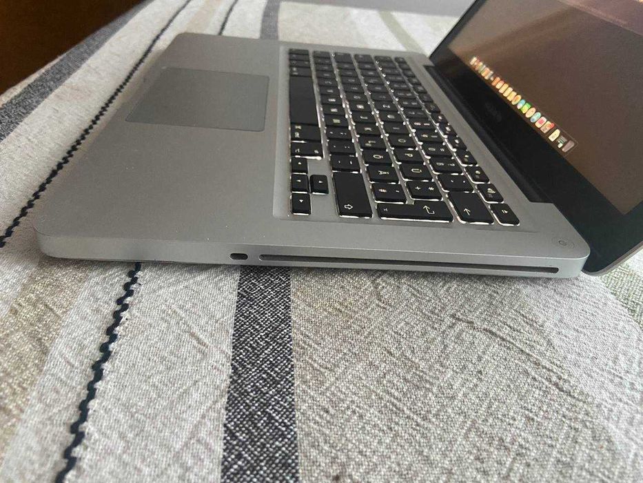 Macbook Pro Mid 2012 | i5 | 16GB RAM | 460GB SSD