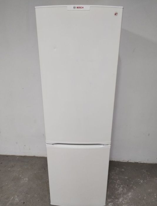 Холодильник BOSCH 185 см