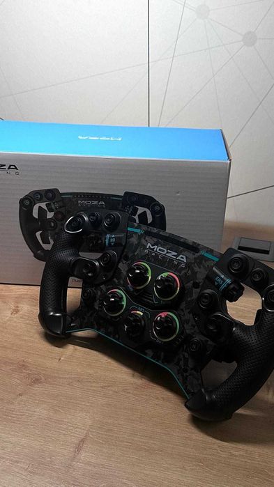 Kierownica MOZA Racing GS V2P RS056, przeznaczona do baz MOZA i komputera PC