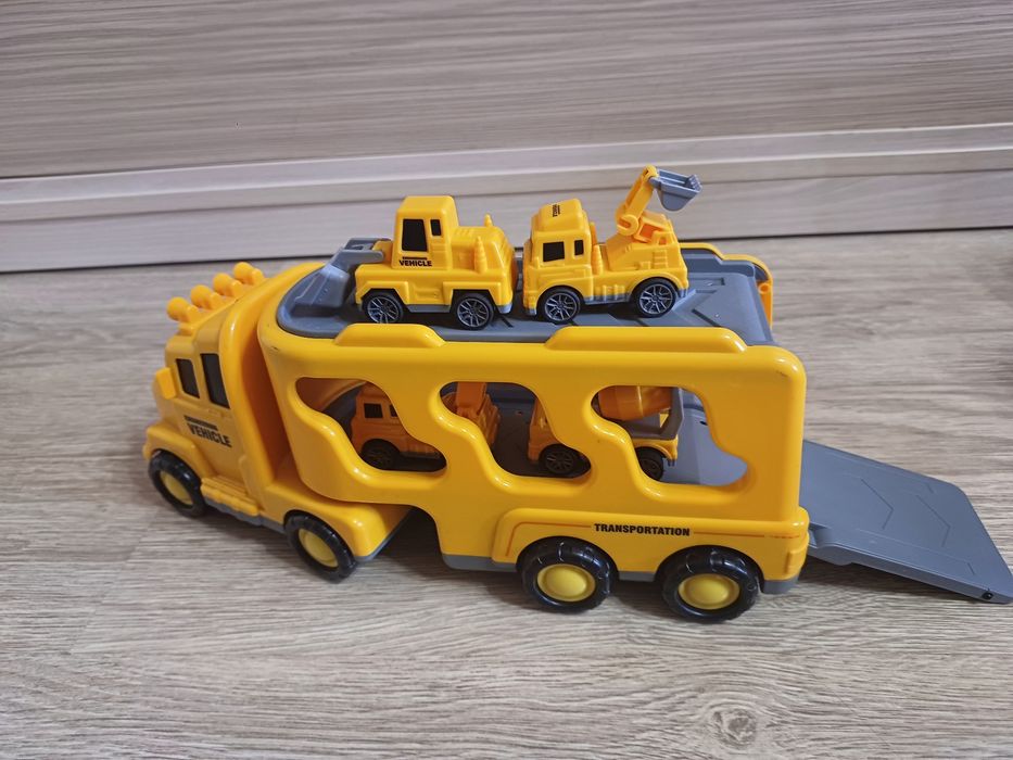 Автовантажівка vehicle