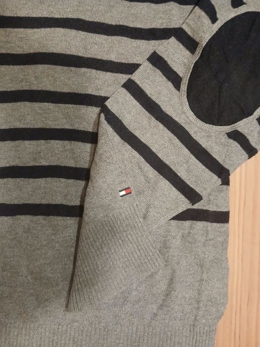 Tommy Hilfiger malha clássica M