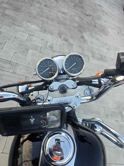 Keeway Superlight 125- Moc 250cm3 na kat B