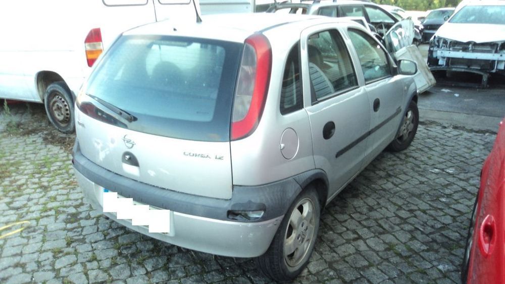 Opel Corsa C 1.2 5P 2002 - Para Peças