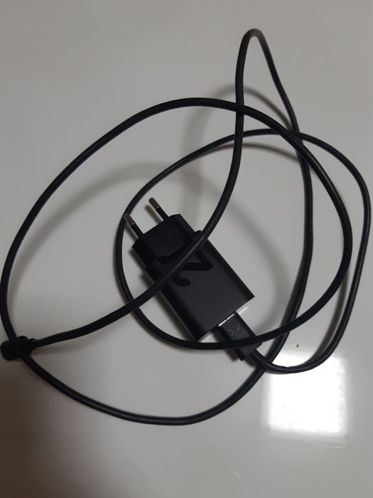 tablet Lenovo Tab P11 Pro 8GB/256GB, malo używany, etui + klawiatura