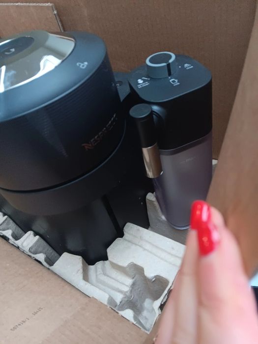 Delonghi vertuo latissima nespresso