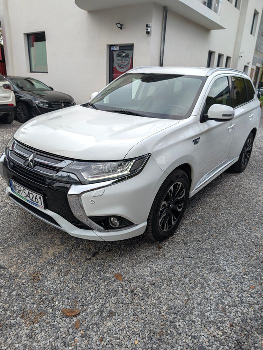 Mitsubishi Outlander PHEV Polift • 2016 • 4x4 • SOH 79% • Gotowy do LPG