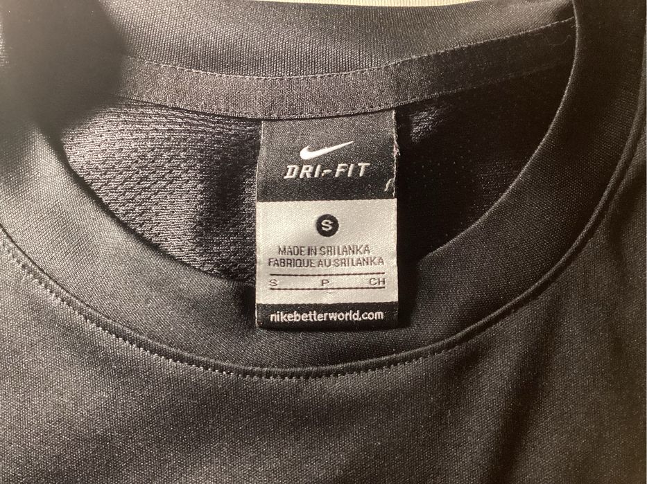 Спортивна футболка Nike Dri-Fit