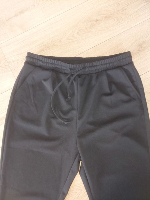 Spodnie r. XL Sinsay