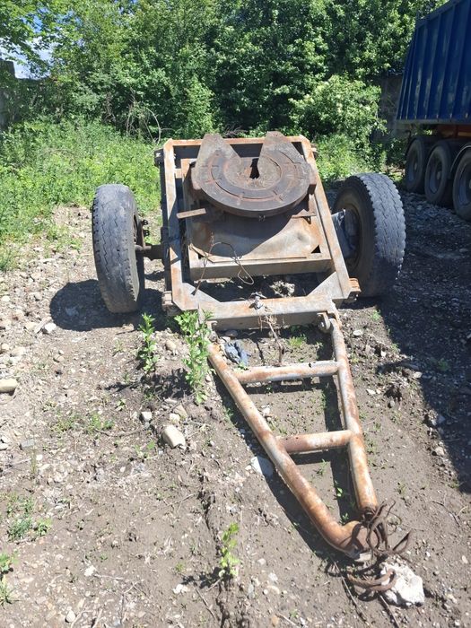 Прицеп, підкат з сідлом від тягача з дишлом, тележка