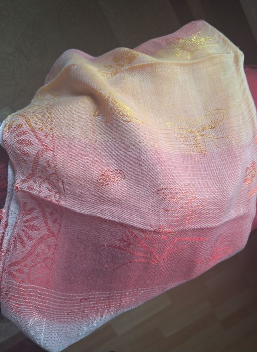 pastelowy długi szal