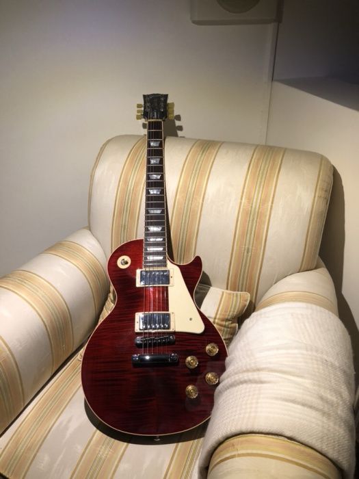 Guitarra Gibson Les Paul Standard 2015 -Wine Red *Guitarra e cor rara*