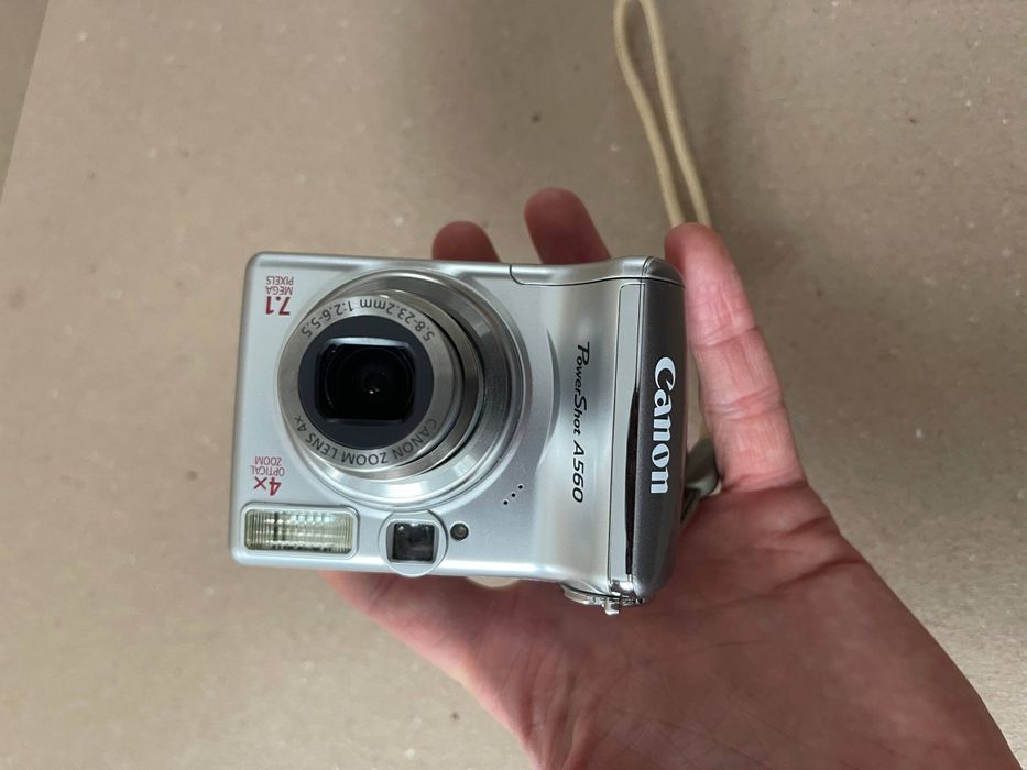 canon powershot a560 - купити цифрові фотокамери - Ціна на OLX.ua