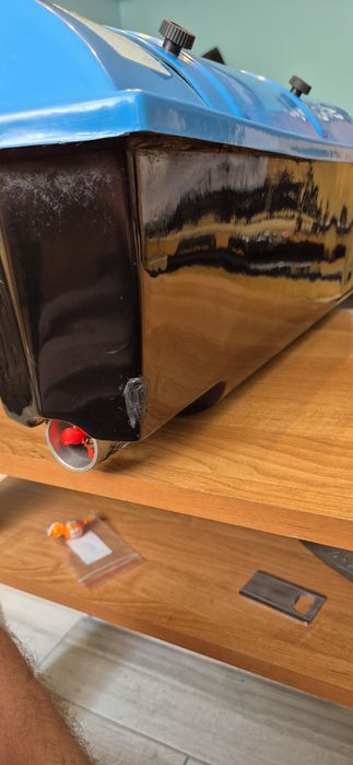Łódka zanętowa Magnum
