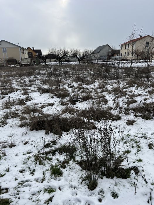 Земельна ділянка під забудову