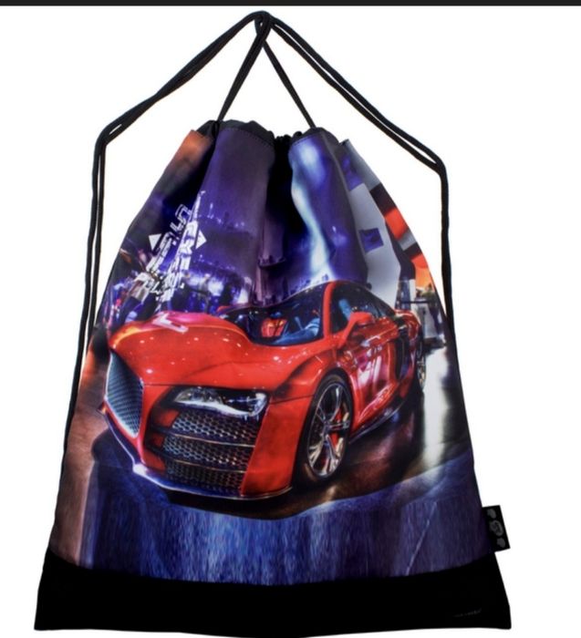 Шкільний рюкзак молодша школа