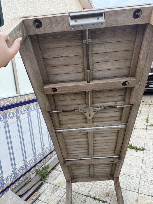 Conjunto de espreguiçadeiras + mesa