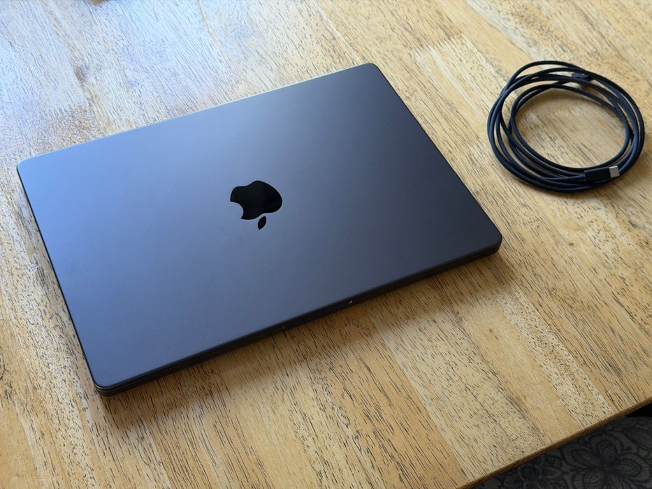 MacBook Pro 14" M4 Max 16C 40C 64GB RAM 1TB SSD QWERTY (space black)