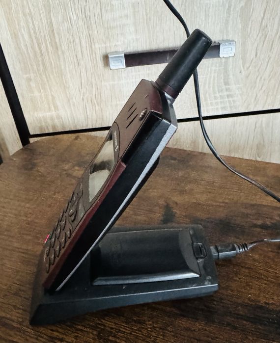 Ericsson R320s jak nowy